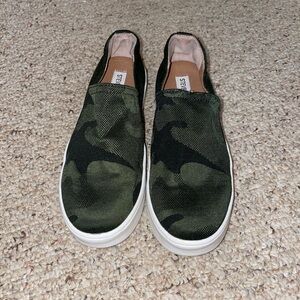 Steve Madden Green Camouflage Slip-On Sneakers